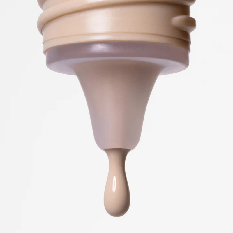 Astra Make Up Filterdrop Skin Tint Fair, lichtgewicht foundation met stralende finish, foto 3 van 5