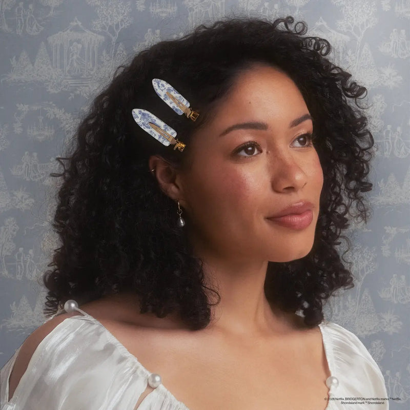 Kitsch x Bridgerton Creaseless Clips Toile In Bloom