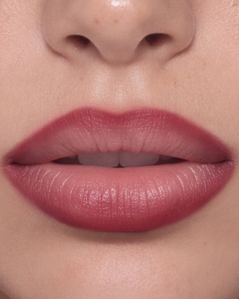 Moira Blur Lip Contour Liner 009 Peony, romige lipliner met blurring effect, foto 2 van 7