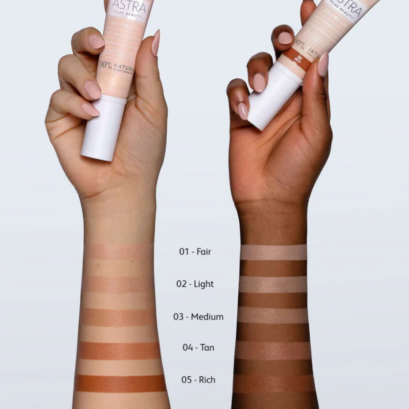 Astra Make Up Pure Beauty BB Cream Rich, lichte foundation met huidverzorgende eigenschappen, foto 3 van 4