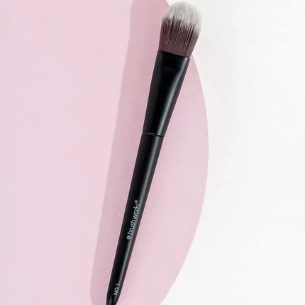 Brushworks No. 1 Foundation Brush