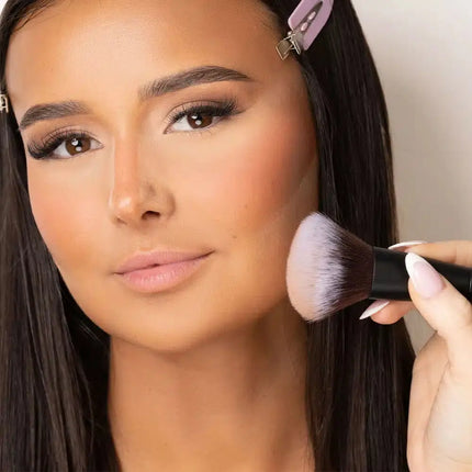 Brushworks No. 5 Powder Brush