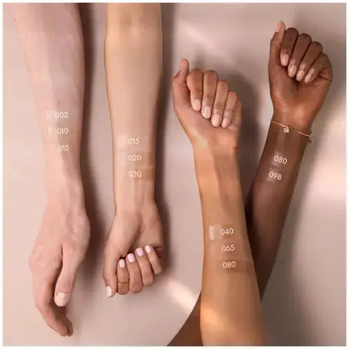 Catrice Soft Glam Filter Fluid 010 Fair/Light, foundation voor een stralende finish, foto 2 van 2