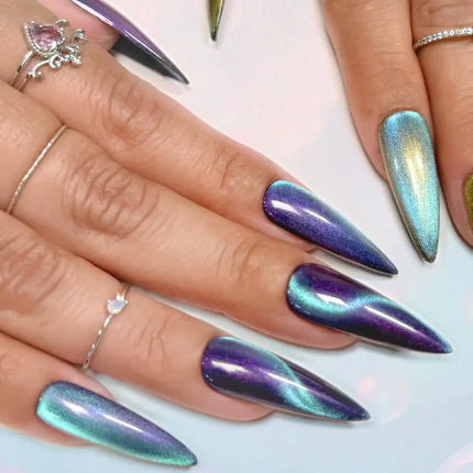 Daily Charme Gel Cat Eye E33 Simply Divine