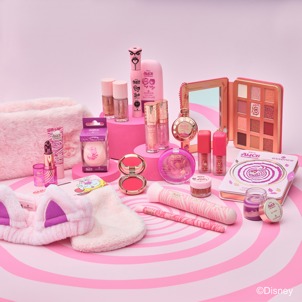 Essence Disney Alice In Wonderland Eyeshadow Palette 01 All Smiles Here