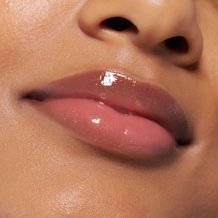 Essence Dulce De Leche Bomb Shiny Lipgloss 01 Cream Come True