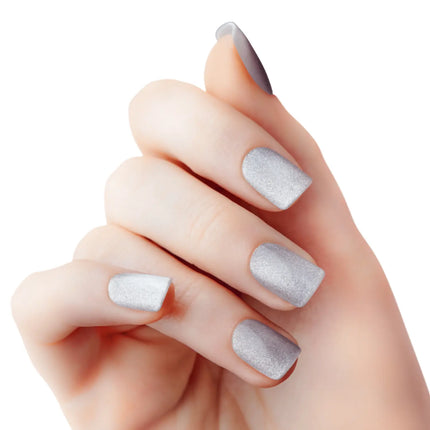 Kiss Gel Fantasy Magnetic Nails Dignity