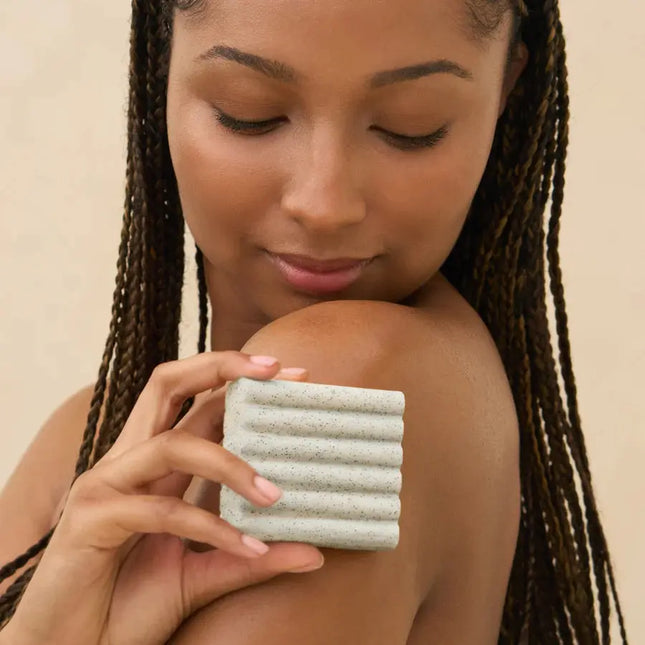 Kitsch Jojoba Bead Exfoliating Body Wash Bar