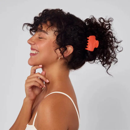 Kitsch Recycled Plastic Medium Cloud Clip Cherry