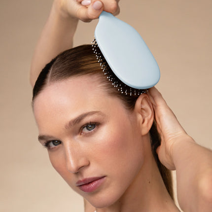 Kitsch Smooth & Polish Brush Haze Blue