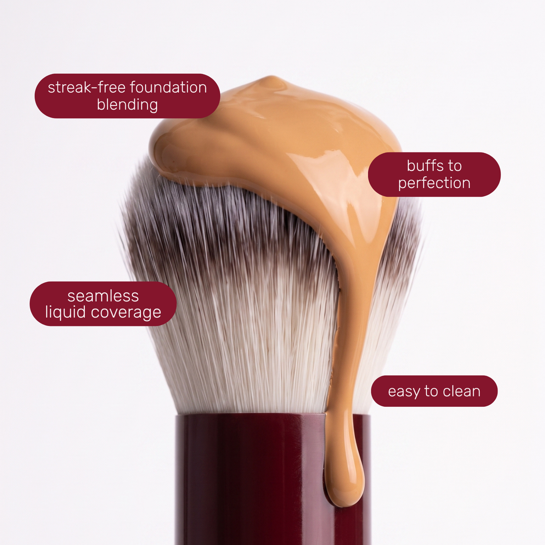 Tête du Boozyshop Flawless Round Foundation Brush avec des étiquettes de texte sur son utilisation
