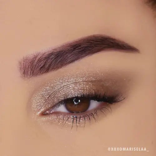 Moira Starshow Shadow Pot 003 Literally